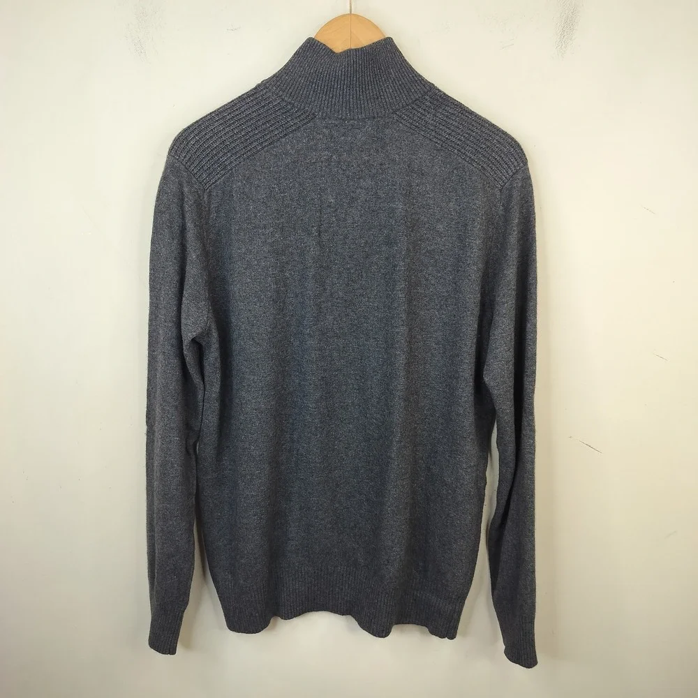 Banana Republic gently pre